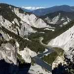 Haustierfreundliche In Bergbahn Naehe * Flims
